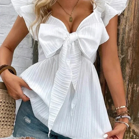 Women's Fashion Solid Color Bowknot Decorated Batwing Sleeve Blouse - Picture 1 of 6